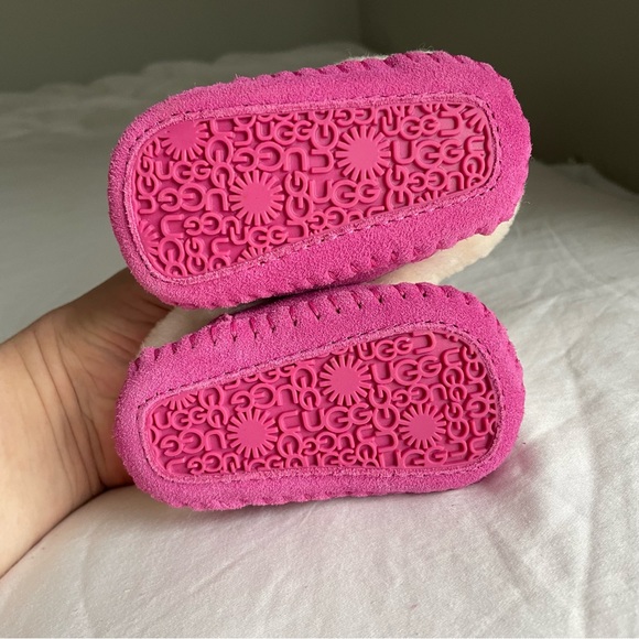 Ugg Baby Pink Furry Boots • 0/1 (0-6m) - Picture 7 of 11